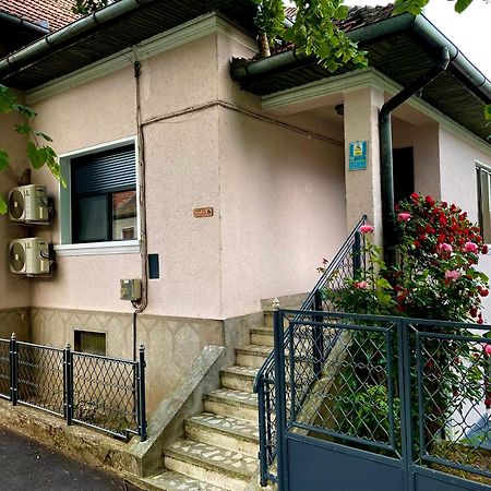 Orşova Holiday Home Esku מראה חיצוני תמונה