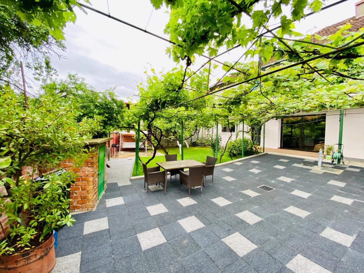 Orşova Holiday Home Esku מראה חיצוני תמונה