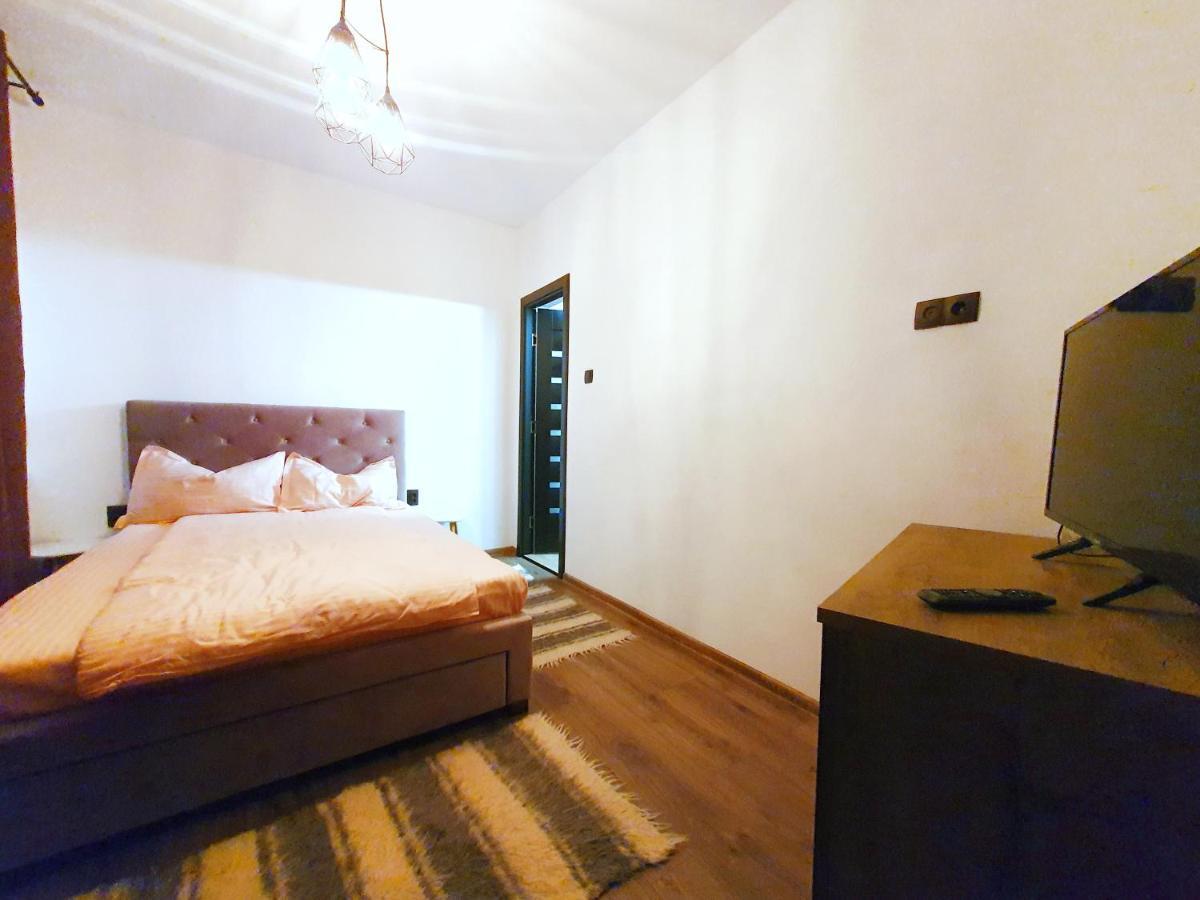 Orşova Holiday Home Esku מראה חיצוני תמונה